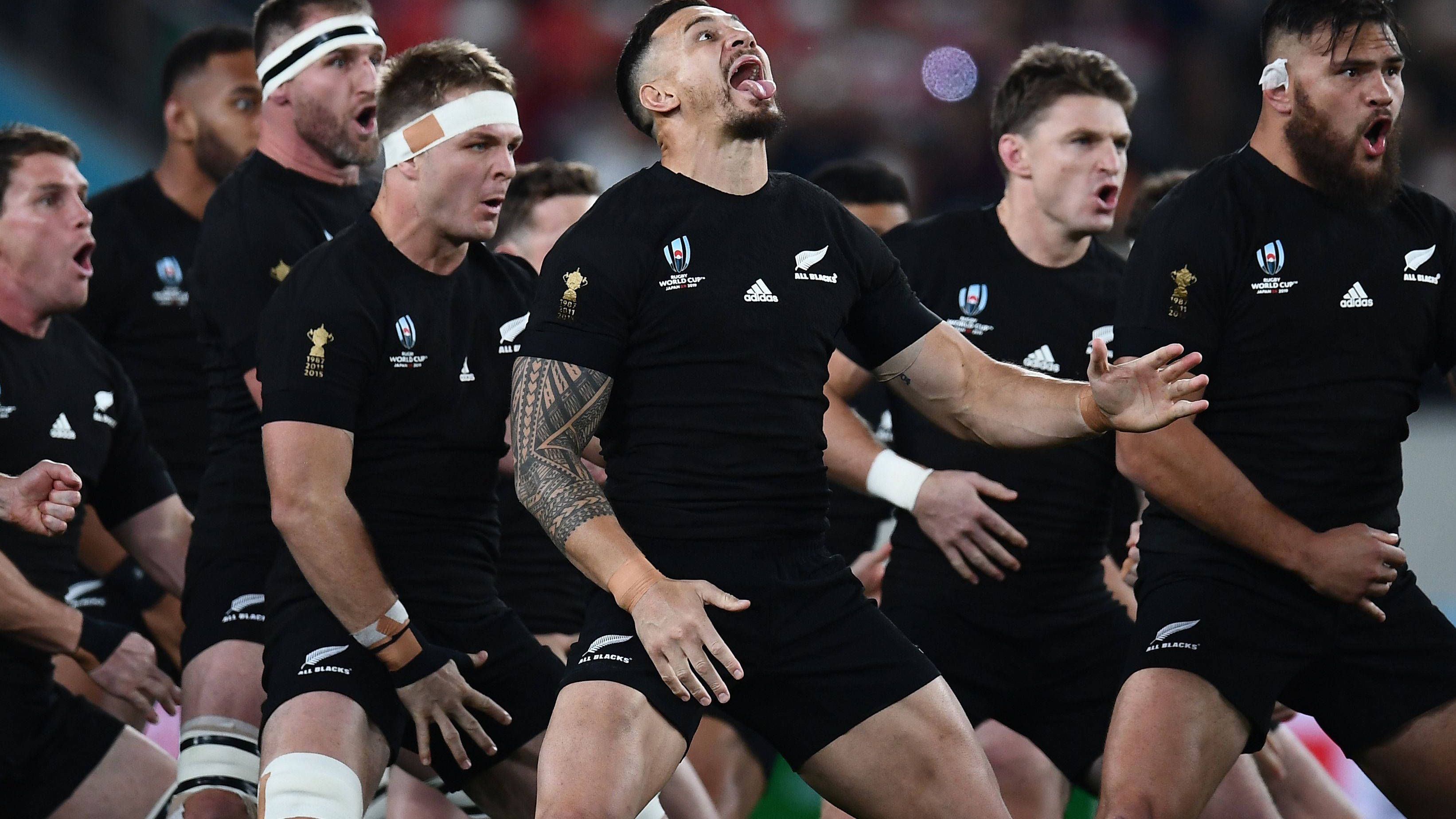 photo of new zealand rugby union team haka